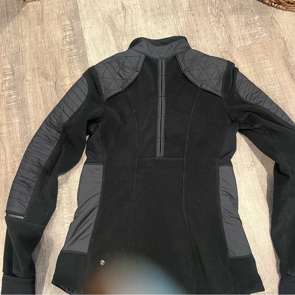 Lululemon Fleecy Keen Jackey - Picture 7 of 9